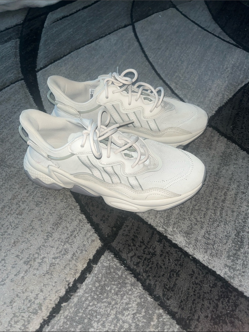 adidas ozweegos